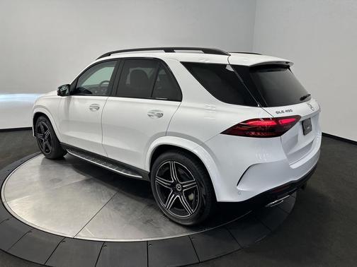 Polar White 2026 Mercedes-Benz GLE 450 4MATIC