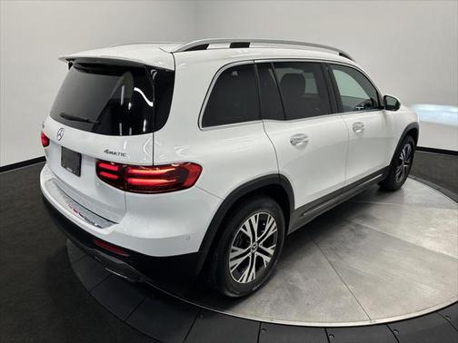 2025 Mercedes-Benz GLB 250 4MATIC