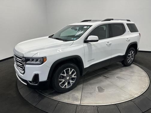 2023 GMC Acadia AWD SLT