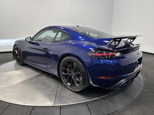 2022 Porsche 718 Cayman GT4
