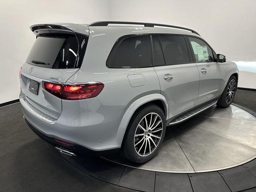 2026 Mercedes-Benz GLS 450 4MATIC