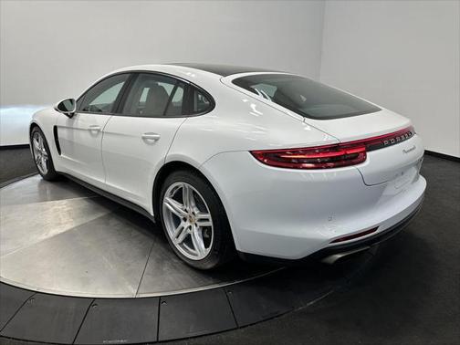 2020 Porsche Panamera 4
