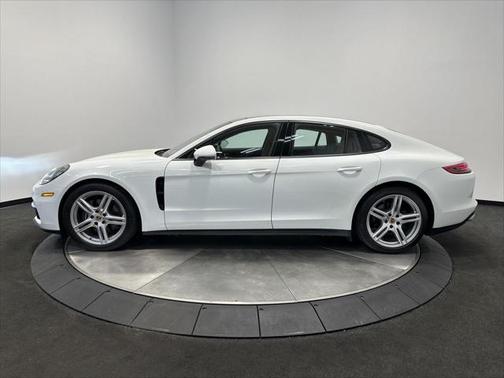 2020 Porsche Panamera 4