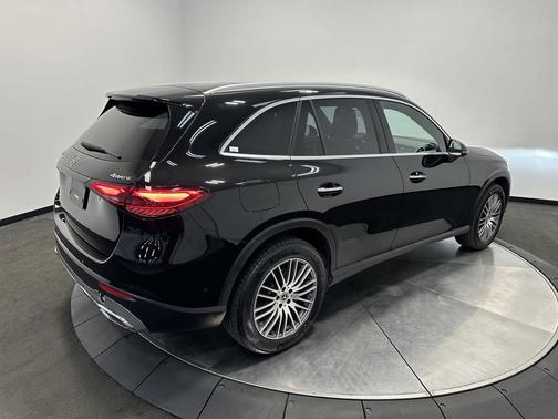 Black 2026 Mercedes-Benz GLC 300 4MATIC