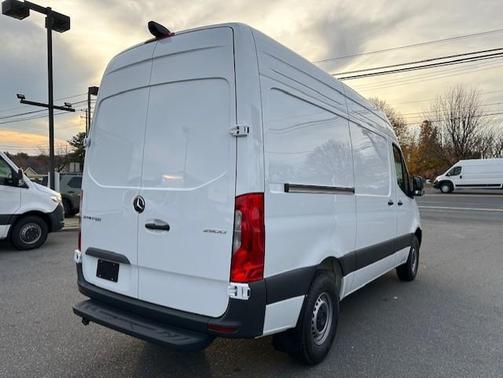 2026 Mercedes-Benz Sprinter 2500 Standard Roof