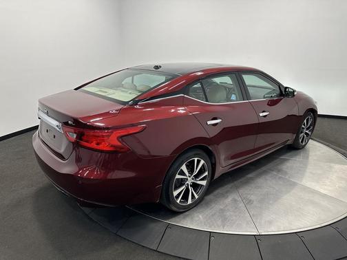 Coulis Red 2017 Nissan Maxima 3.5 SL