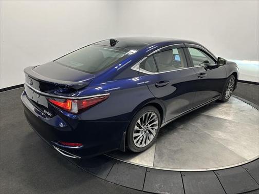 2025 Lexus ES 350 Luxury