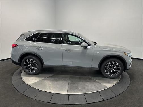 2025 Mercedes-Benz GLC 350e Base