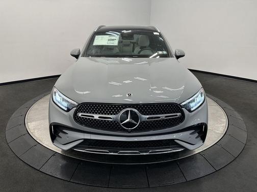 2026 Mercedes-Benz GLC 300 4MATIC
