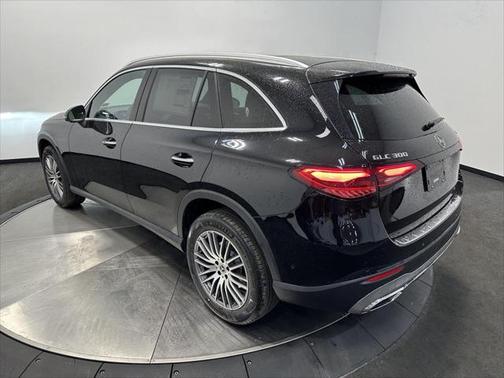 2025 Mercedes-Benz GLC 300 4MATIC