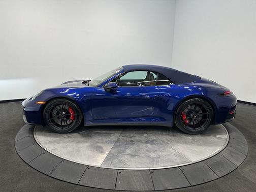 2025 Porsche 911 Carrera GTS