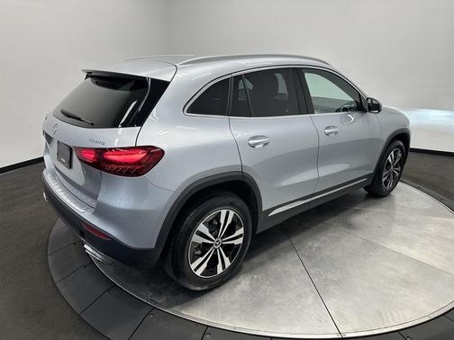 2026 Mercedes-Benz GLA 250 4MATIC