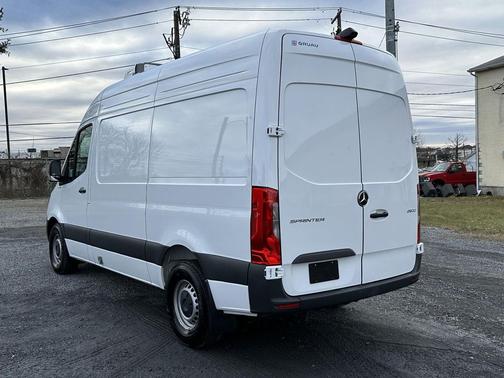 2025 Mercedes-Benz Sprinter 2500 High Roof