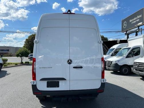 2025 Mercedes-Benz Sprinter 2500 High Roof