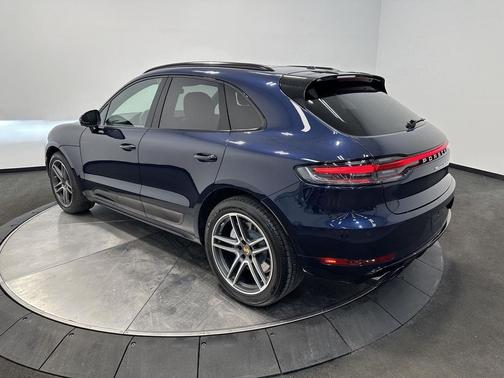 2021 Porsche Macan Turbo
