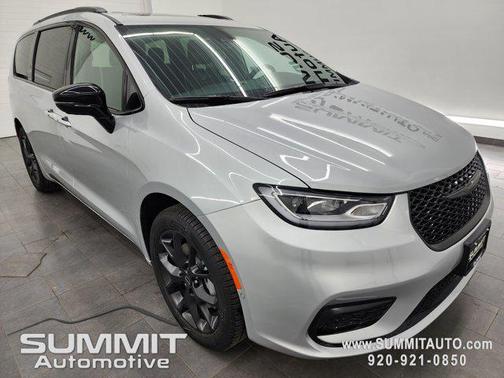 2026 Chrysler Pacifica Limited