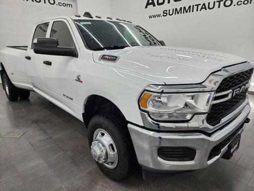2022 RAM 3500 Tradesman Crew Cab 4x4 8' Box