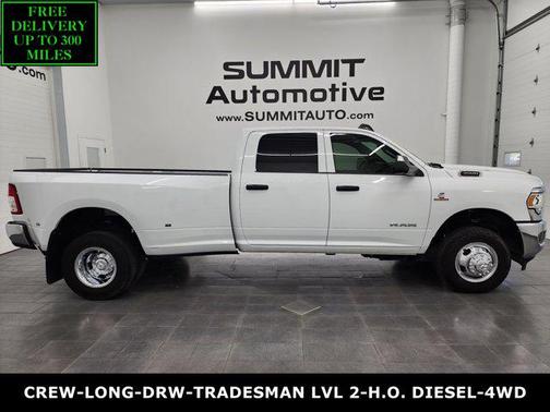 2022 RAM 3500 Tradesman Crew Cab 4x4 8' Box