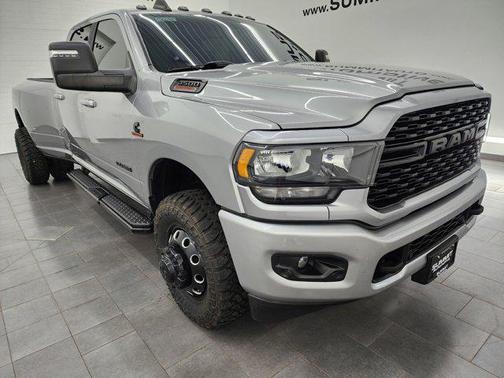 2023 RAM 3500 Big Horn Crew Cab 4x4 8' Box