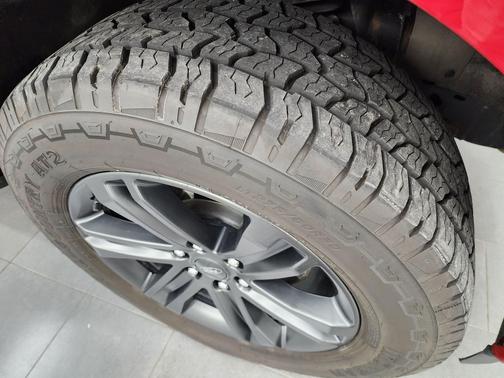 Rapid Red Metallic Tinted Clearcoat 2021 Ford F-150 XLT