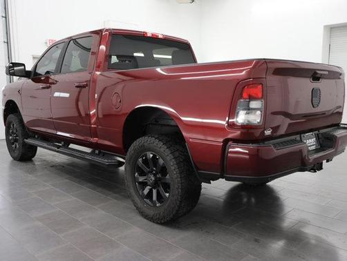 2022 RAM 2500 Big Horn Crew Cab 4x4 6'4' Box