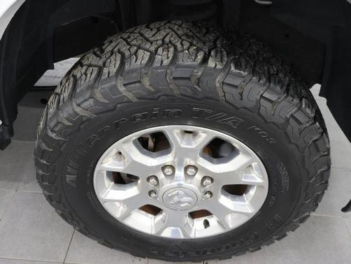 2022 RAM 2500 Laramie Crew Cab 4x4 6'4' Box