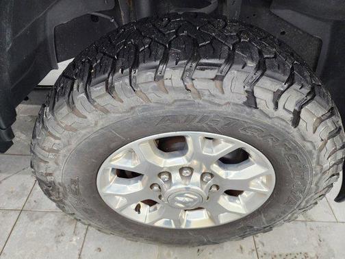 2022 RAM 2500 Laramie Crew Cab 4x4 6'4' Box