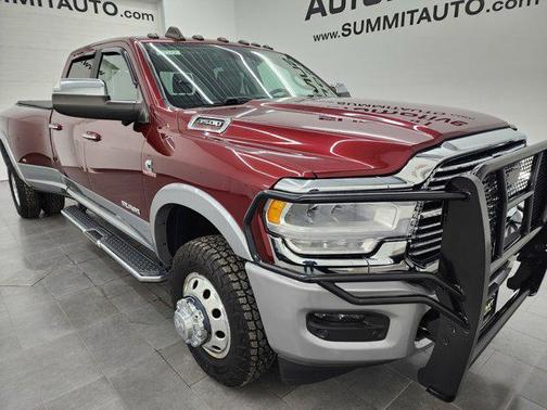 2020 RAM 3500 Laramie Crew Cab 4x4 8' Box