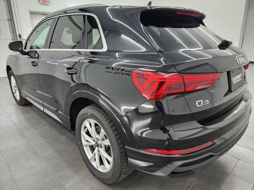 2024 Audi Q3 Premium 45 TFSI S line quattro Tiptronic