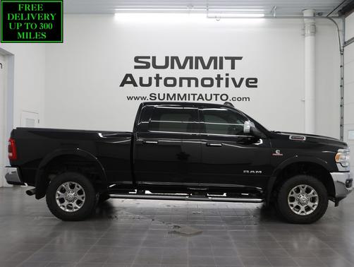 Diamond Black Crystal Pearlcoat 2022 RAM 2500 Laramie Crew Cab 4x4 6'4' Box
