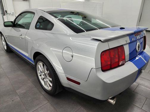 2009 Ford Shelby GT500 Base