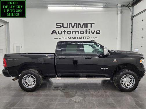 2024 RAM 2500 Laramie Crew Cab 4x4 6'4' Box