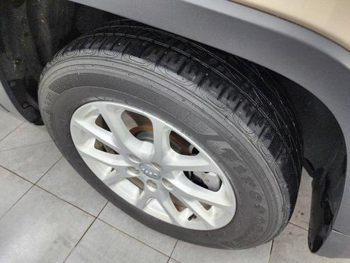 Cashmere Pearlcoat 2014 Jeep Cherokee Latitude