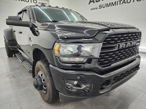 2022 RAM 3500 Big Horn Mega Cab 4x4 6'4' Box