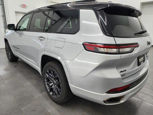 2025 Jeep Grand Cherokee L Summit Reserve