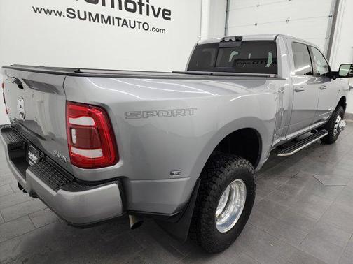 2022 RAM 3500 Big Horn Crew Cab 4x4 8' Box
