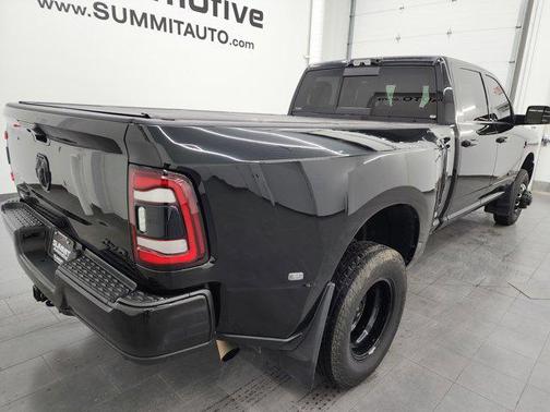 2022 RAM 3500 Big Horn Crew Cab 4x4 8' Box