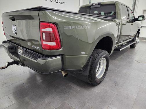 2022 RAM 3500 Big Horn Crew Cab 4x4 8' Box