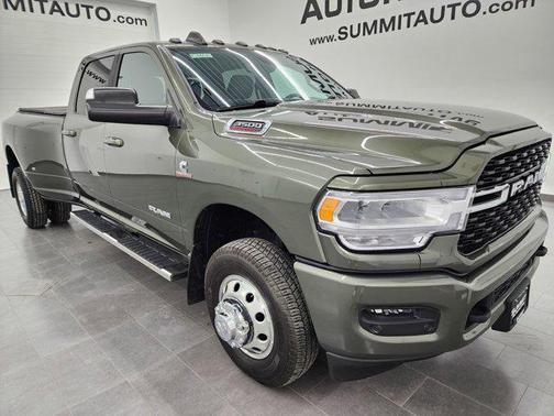 2022 RAM 3500 Big Horn Crew Cab 4x4 8' Box