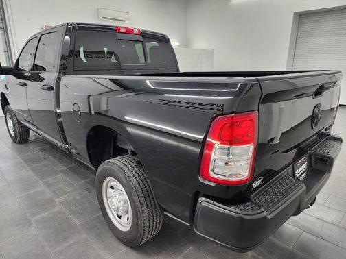 2023 RAM 2500 Tradesman Crew Cab 4x4 6'4' Box