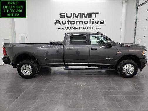 2022 RAM 3500 Big Horn Crew Cab 4x4 8' Box