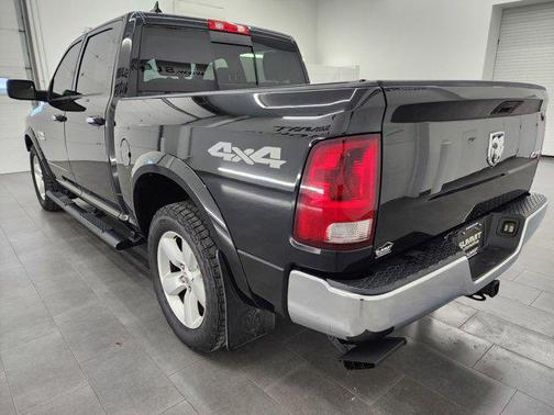 2018 RAM 1500 ST