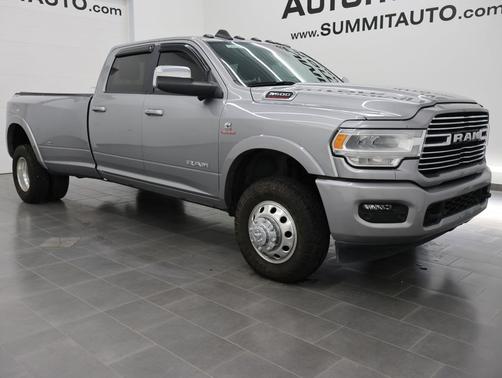 Billet Silver Metallic Clearcoat 2020 RAM 3500 Laramie Crew Cab 4x4 8' Box