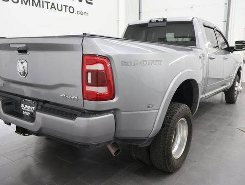 Billet Silver Metallic Clearcoat 2020 RAM 3500 Laramie Crew Cab 4x4 8' Box