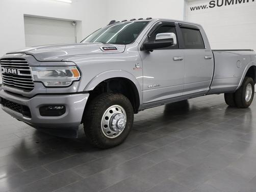Billet Silver Metallic Clearcoat 2020 RAM 3500 Laramie Crew Cab 4x4 8' Box