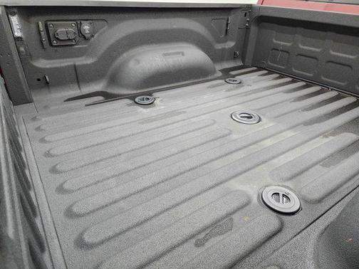 2021 RAM 2500 Laramie Crew Cab 4x4 6'4' Box