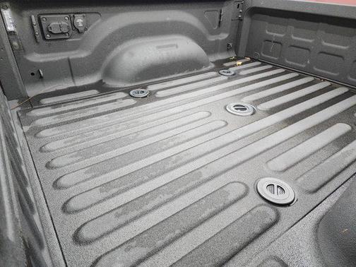 2021 RAM 2500 Laramie Crew Cab 4x4 6'4' Box