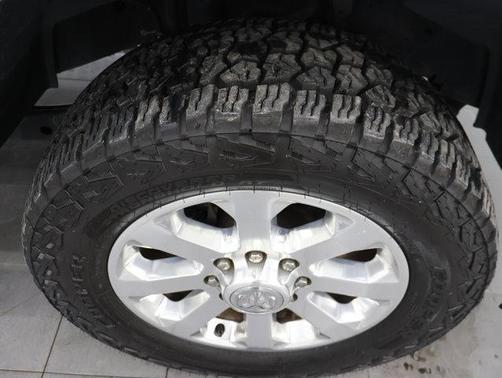 Bright White Clearcoat 2020 RAM 2500 Laramie Crew Cab 4x4 6'4' Box