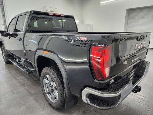 2025 GMC Sierra 2500 SLE