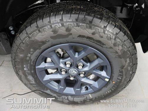 Granite Crystal Metallic Clearcoat 2026 Jeep Wrangler 4-Door 85th Anniversary Edition